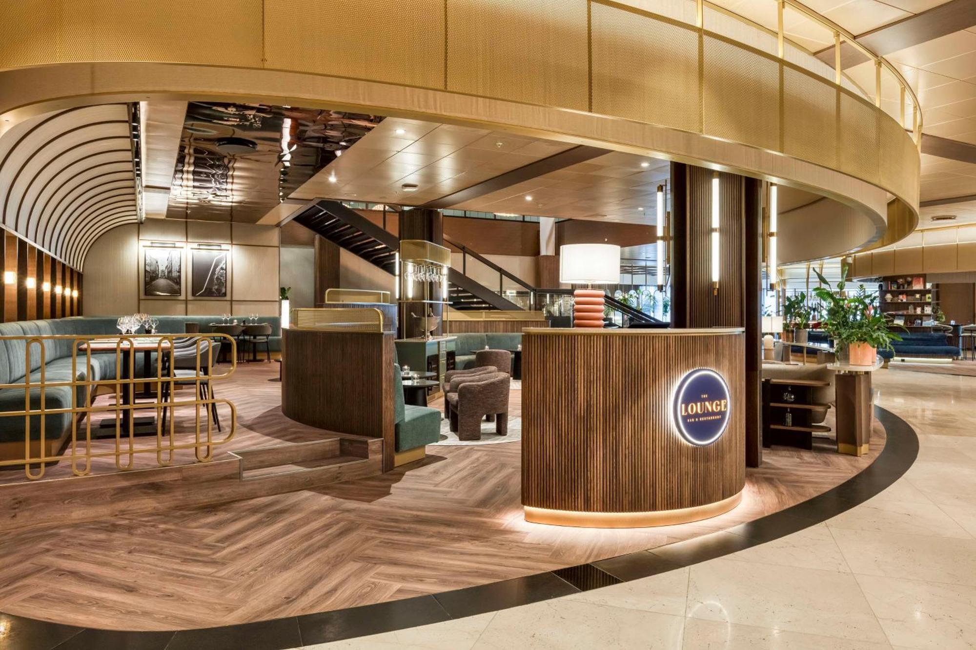 Radisson Blu Scandinavia Hotel, Hotell